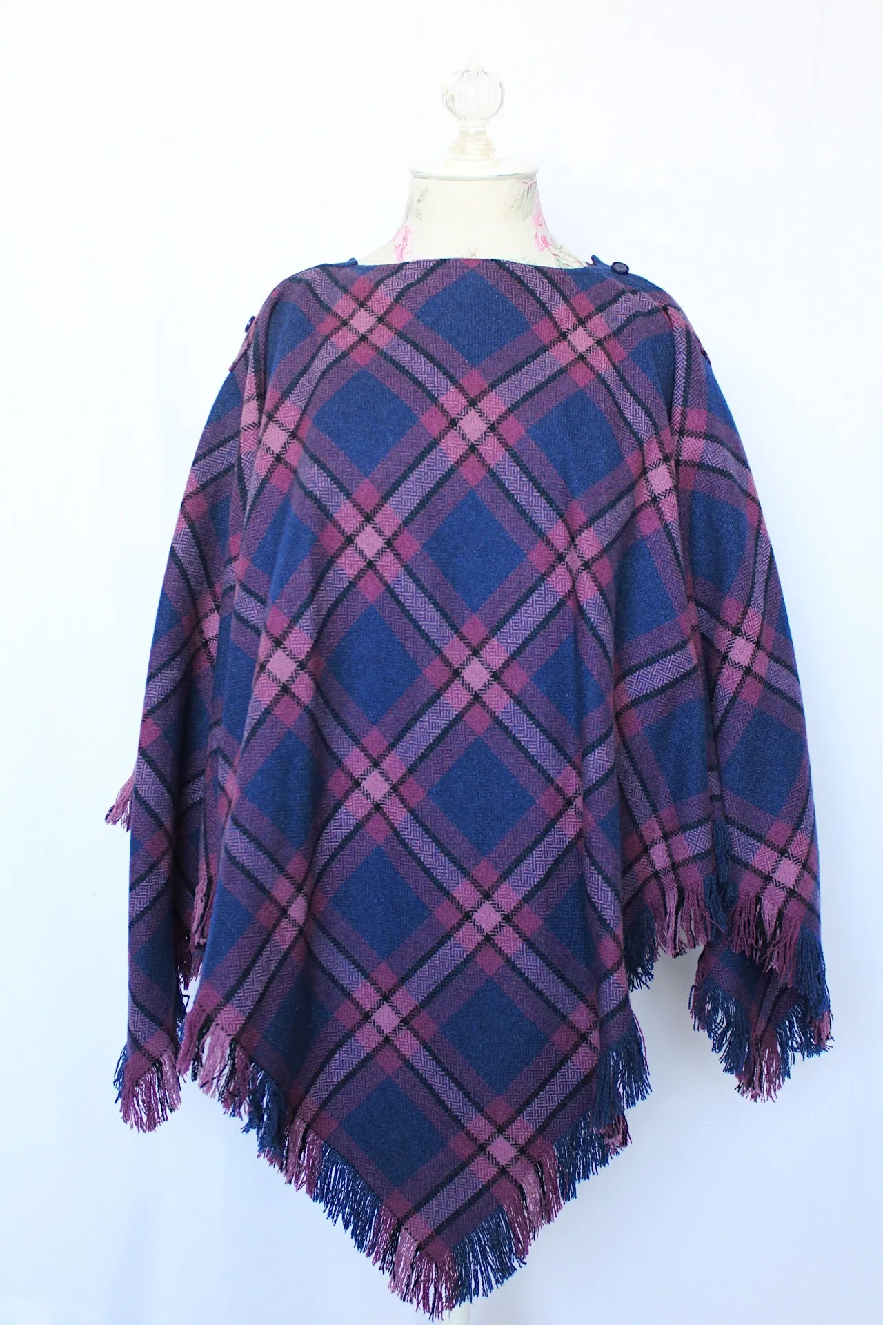 Plaid Fringe Trim Poncho