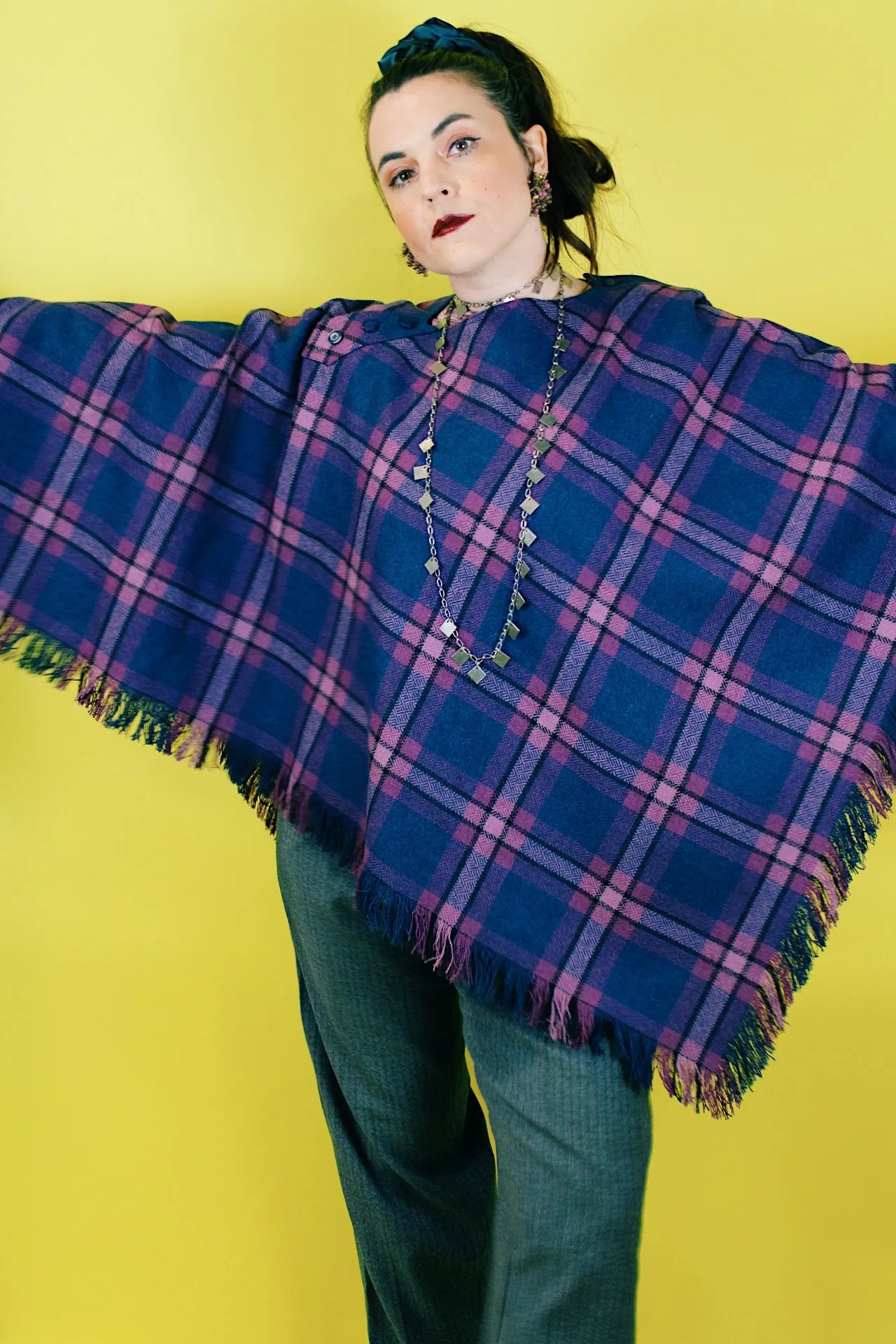 Plaid Fringe Trim Poncho