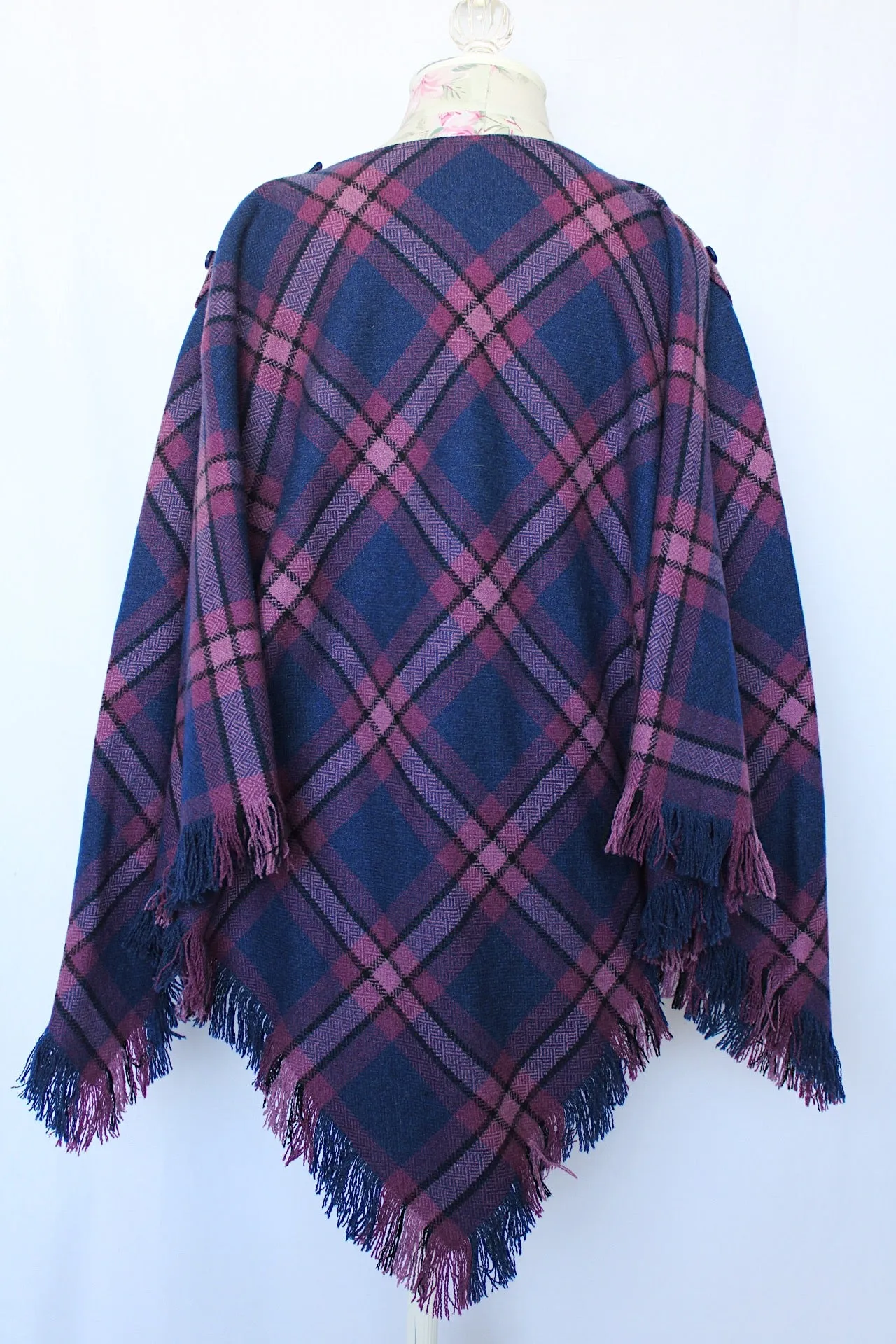 Plaid Fringe Trim Poncho