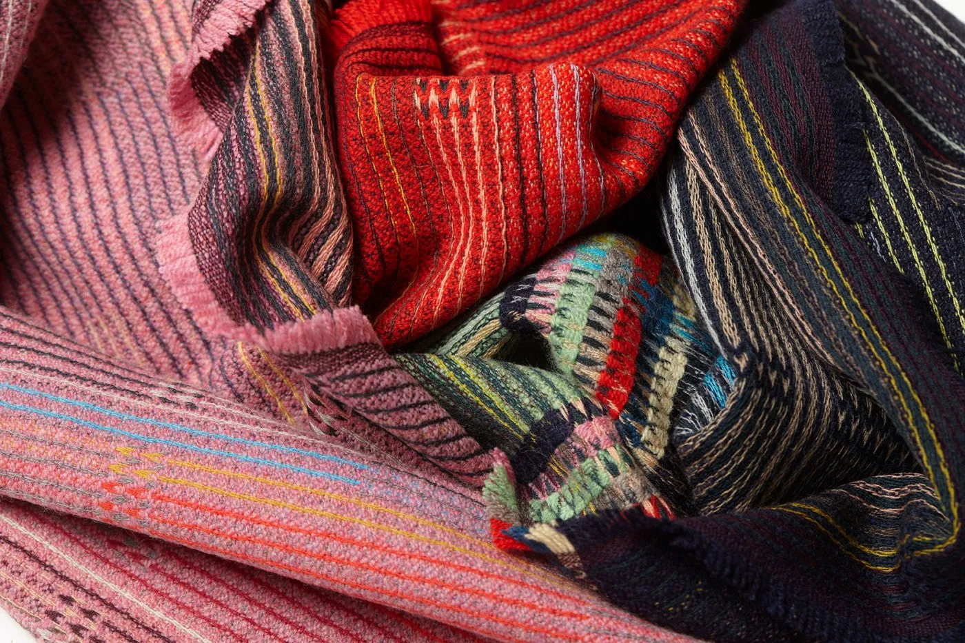 Wallace Sewell Lambswool wraps Pymoor - Cinnabar RED/PINK/NAVY