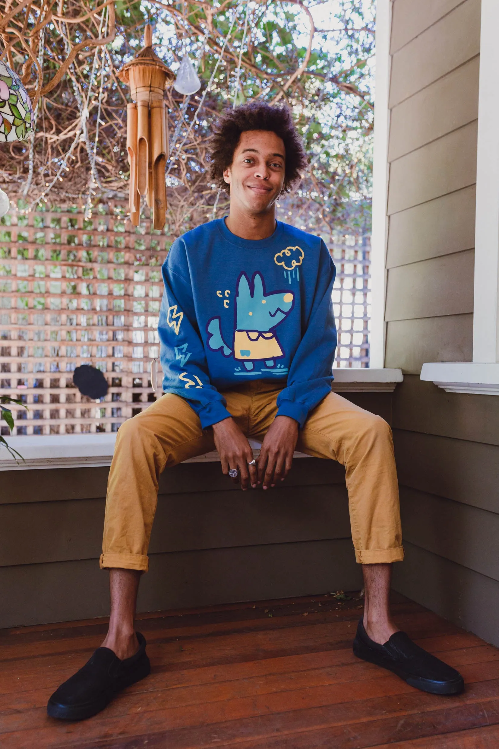 WOLF THUNDER sweater